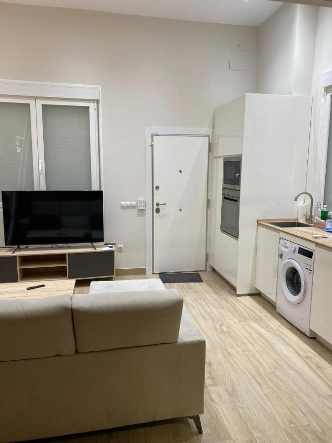 Apartamento Apartamento Pinar De Chamartin / Aeropuerto Adolfo Suarez *